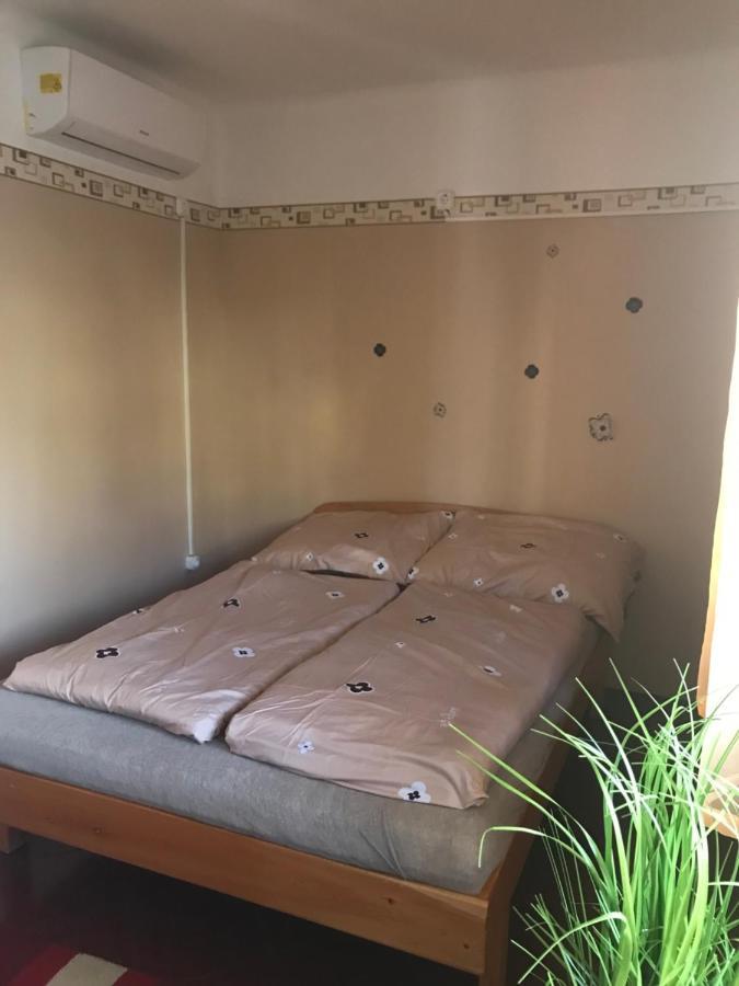 Edu Apartman Hajdúszoboszló Extérieur photo