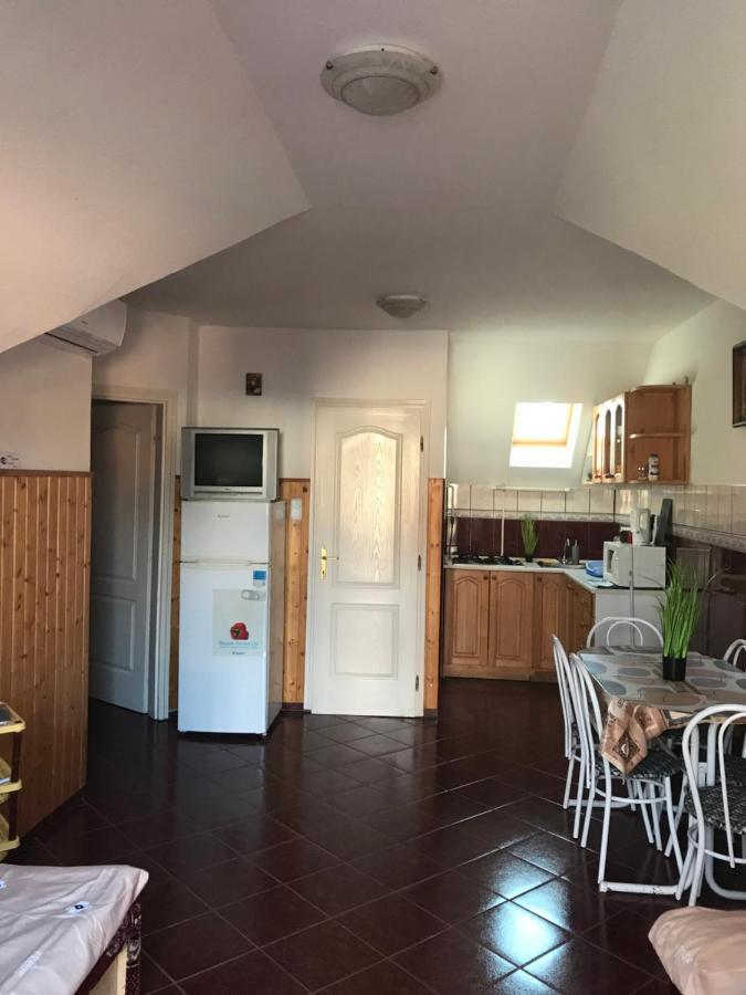 Edu Apartman Hajdúszoboszló Extérieur photo
