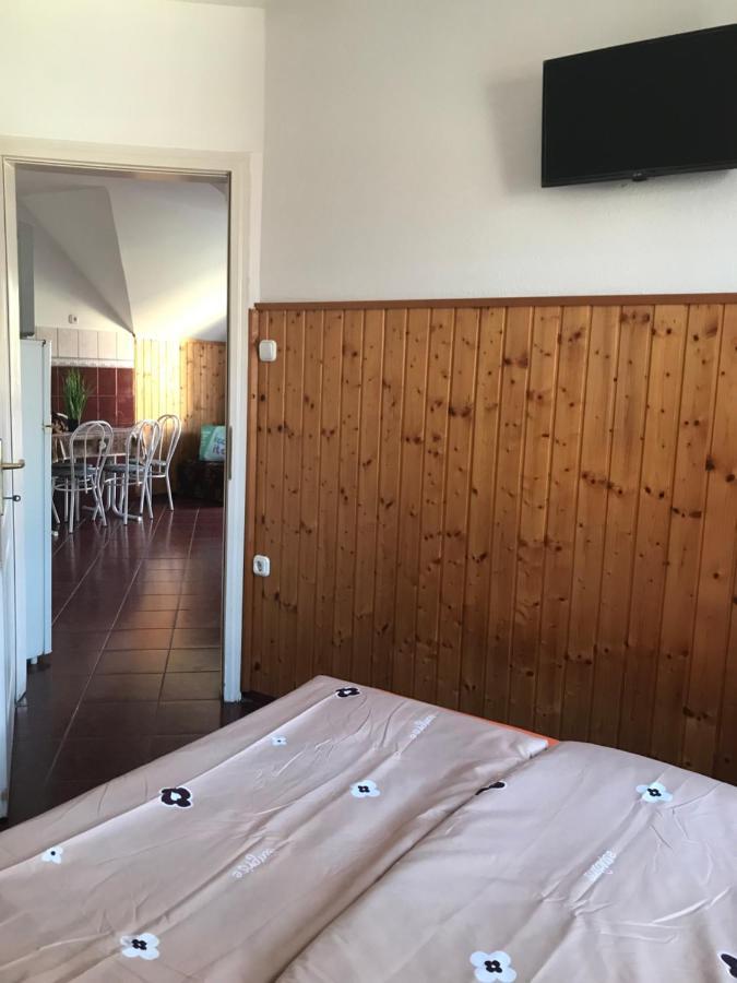 Edu Apartman Hajdúszoboszló Extérieur photo