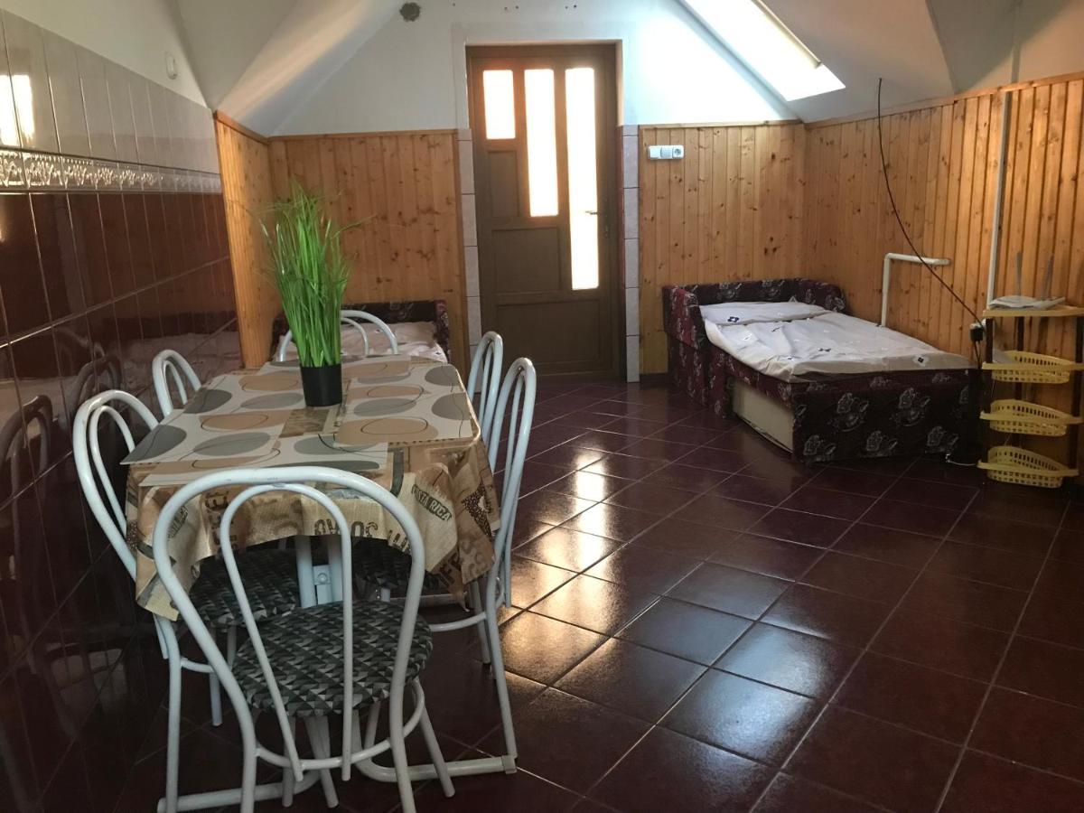 Edu Apartman Hajdúszoboszló Extérieur photo